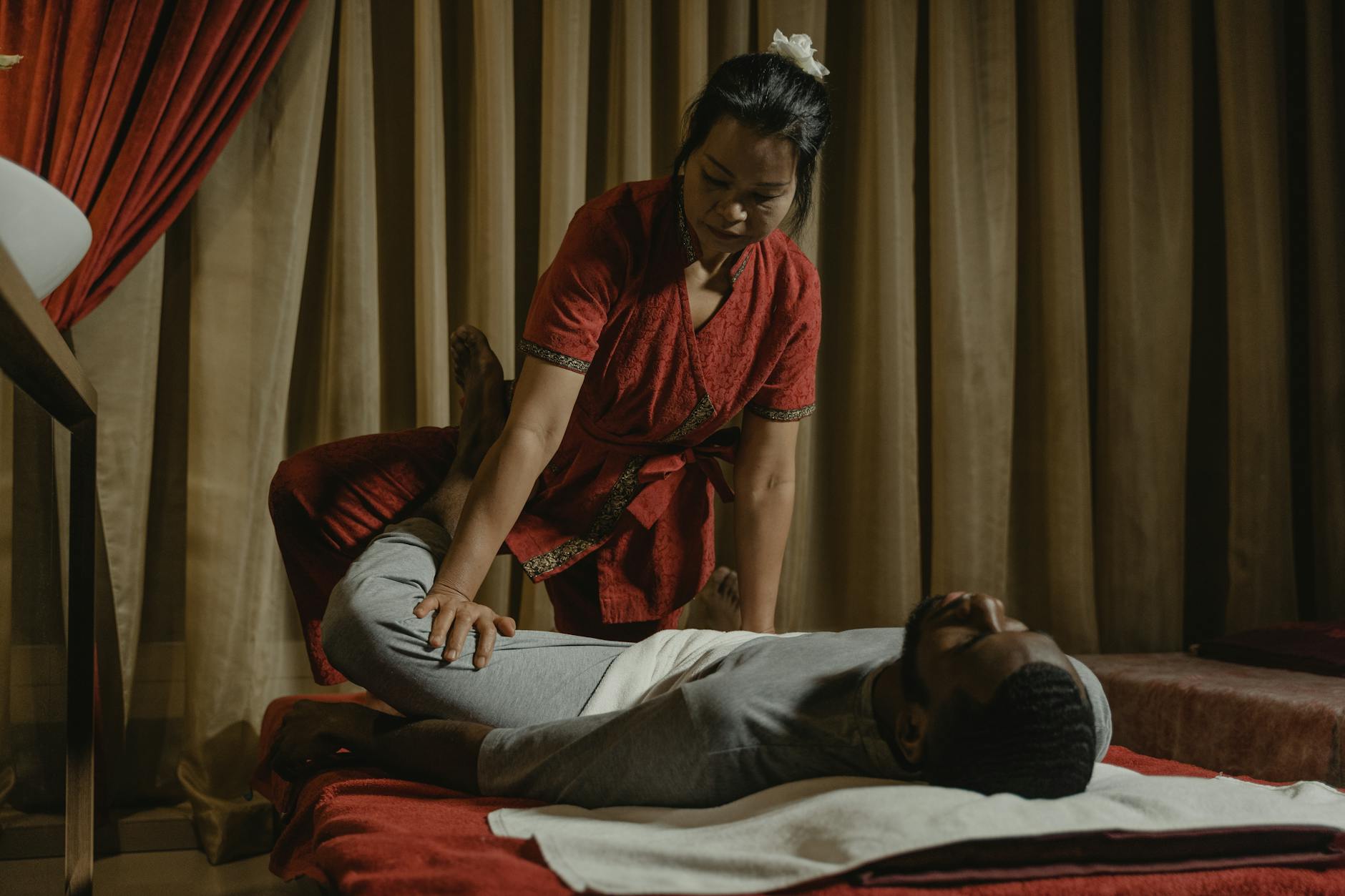Building a Strong Spa Brand with DTF-Printed Uniforms and Accessories For Lasting Impressions